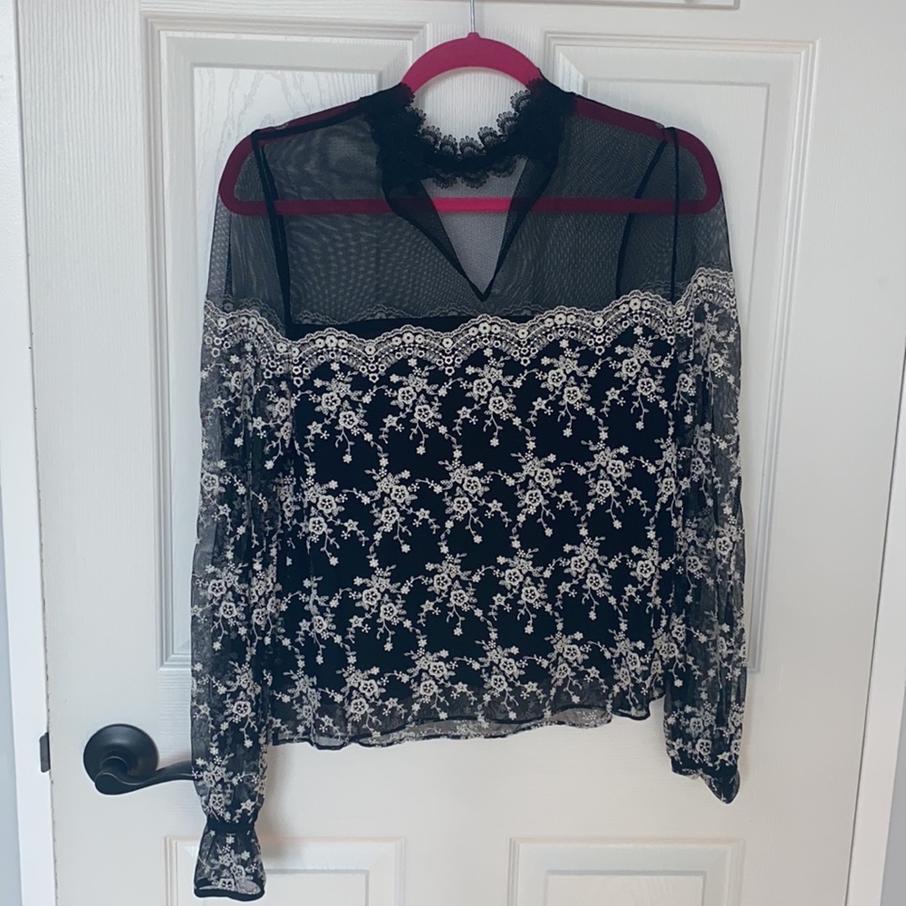 Intermix Blouse - Picture 2 of 5